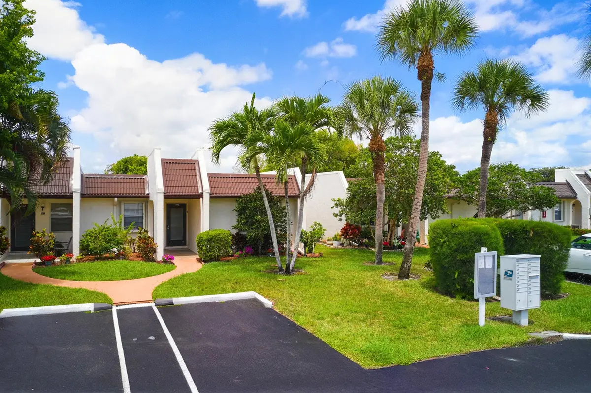 175 Lake Susan Lane West Palm Beach FL at 175 Lake Susan Lane, West Palm Beach