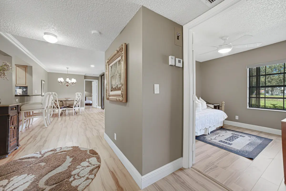 Entrance-B at 5475 Verona E, Boynton Beach