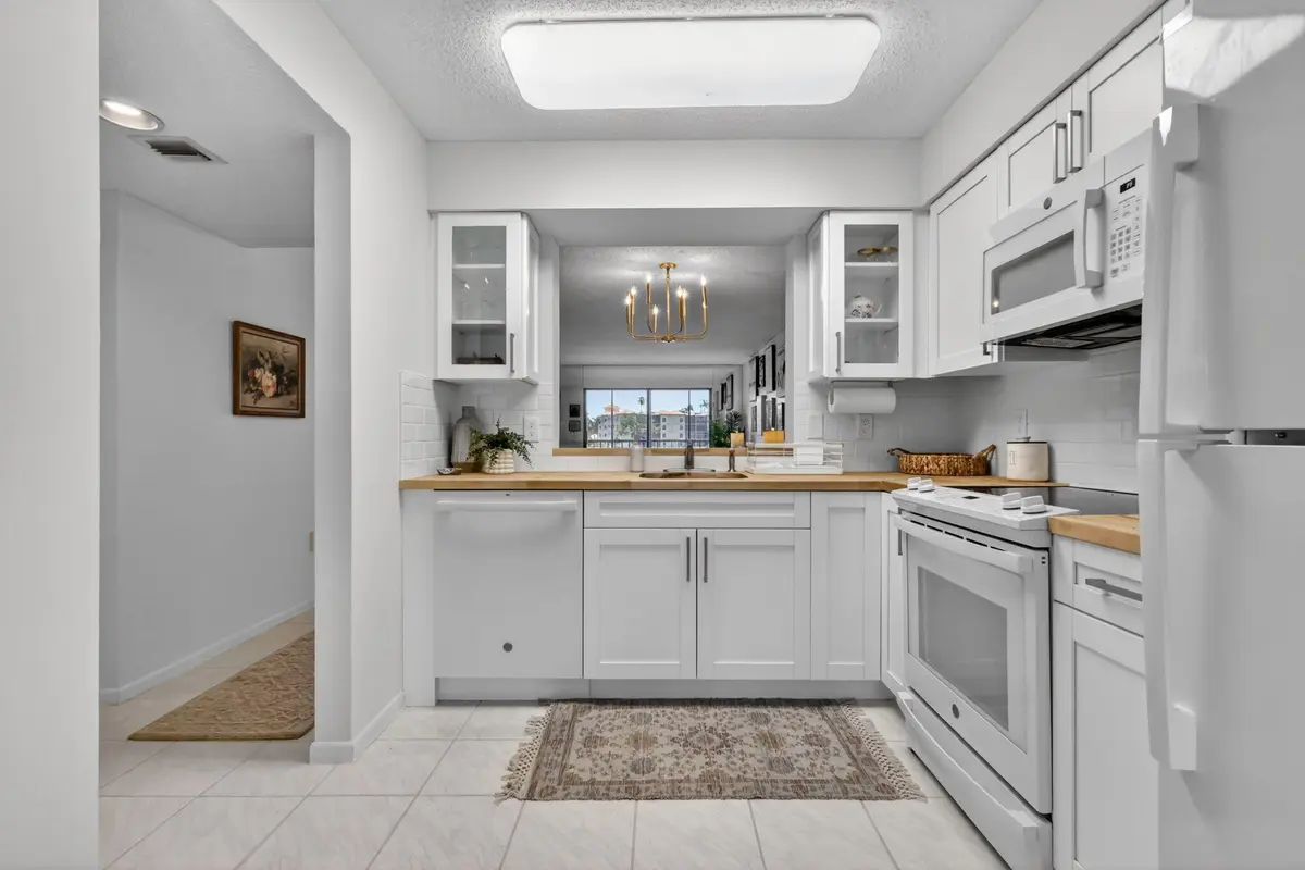 5-web-or-mls-_14A3151 at 6093 Pointe Regal Circle 206, Delray Beach