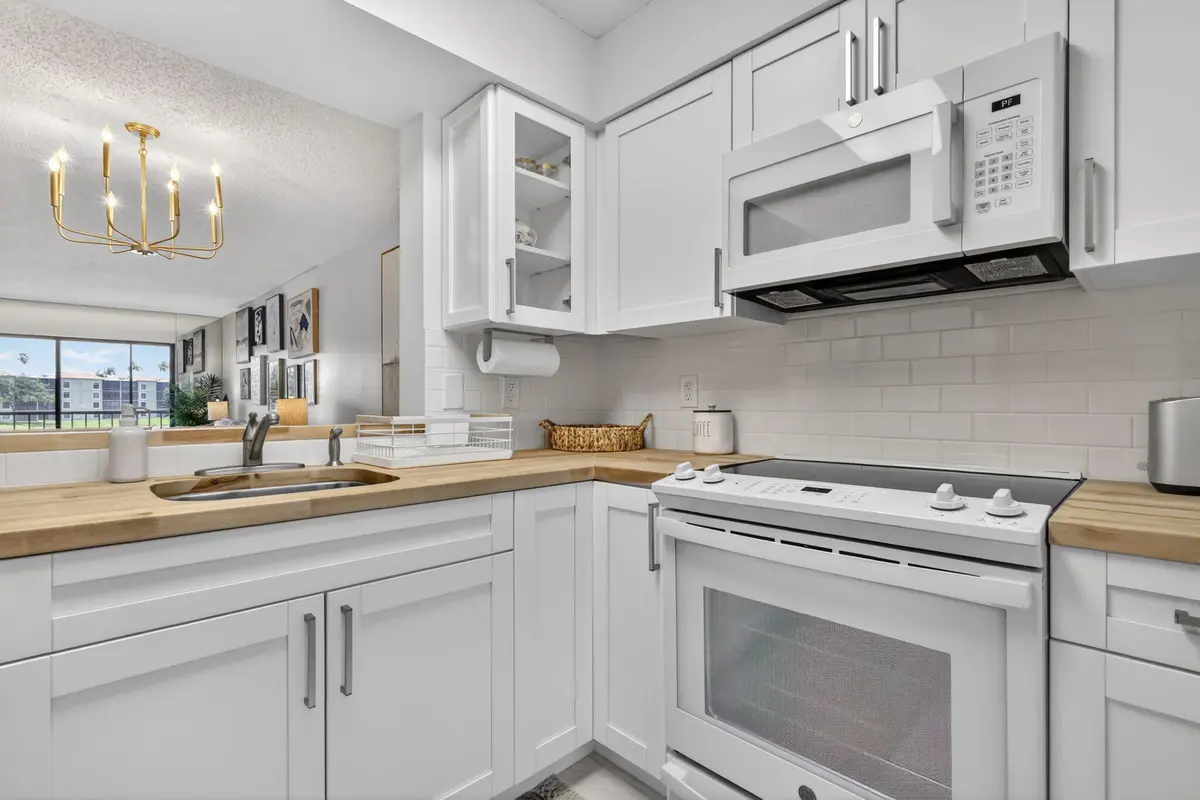 6-web-or-mls-_14A3157 at 6093 Pointe Regal Circle 206, Delray Beach