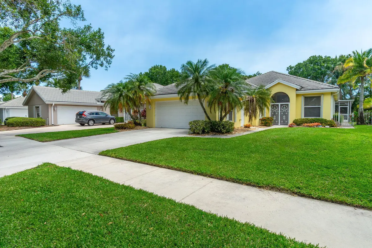 3-web-or-mls-DSC03868 at 7533 SE Autumn Lane, Hobe Sound