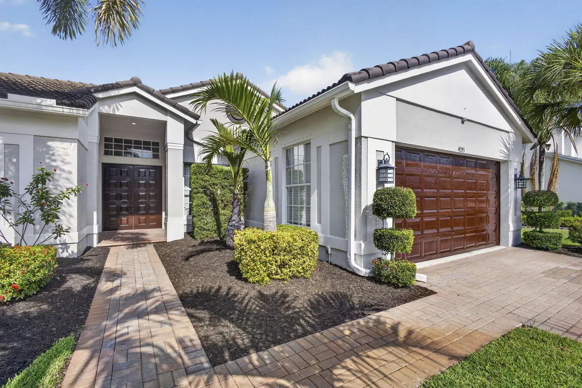 6-web-or-mls-BS1A9921 at 4293 Mariners Cove Drive, Wellington