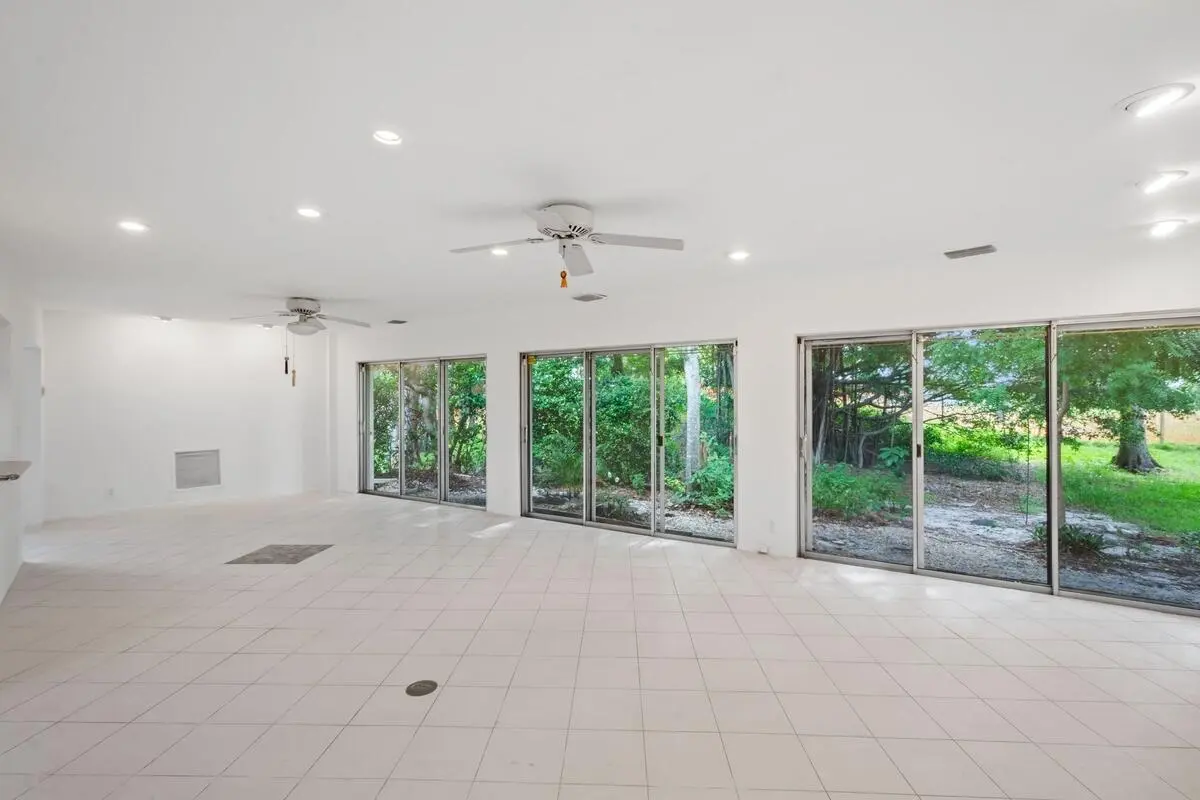1200x800_100_1781518553551_1781393399711 at 4704 Queen Palm Lane, Tamarac