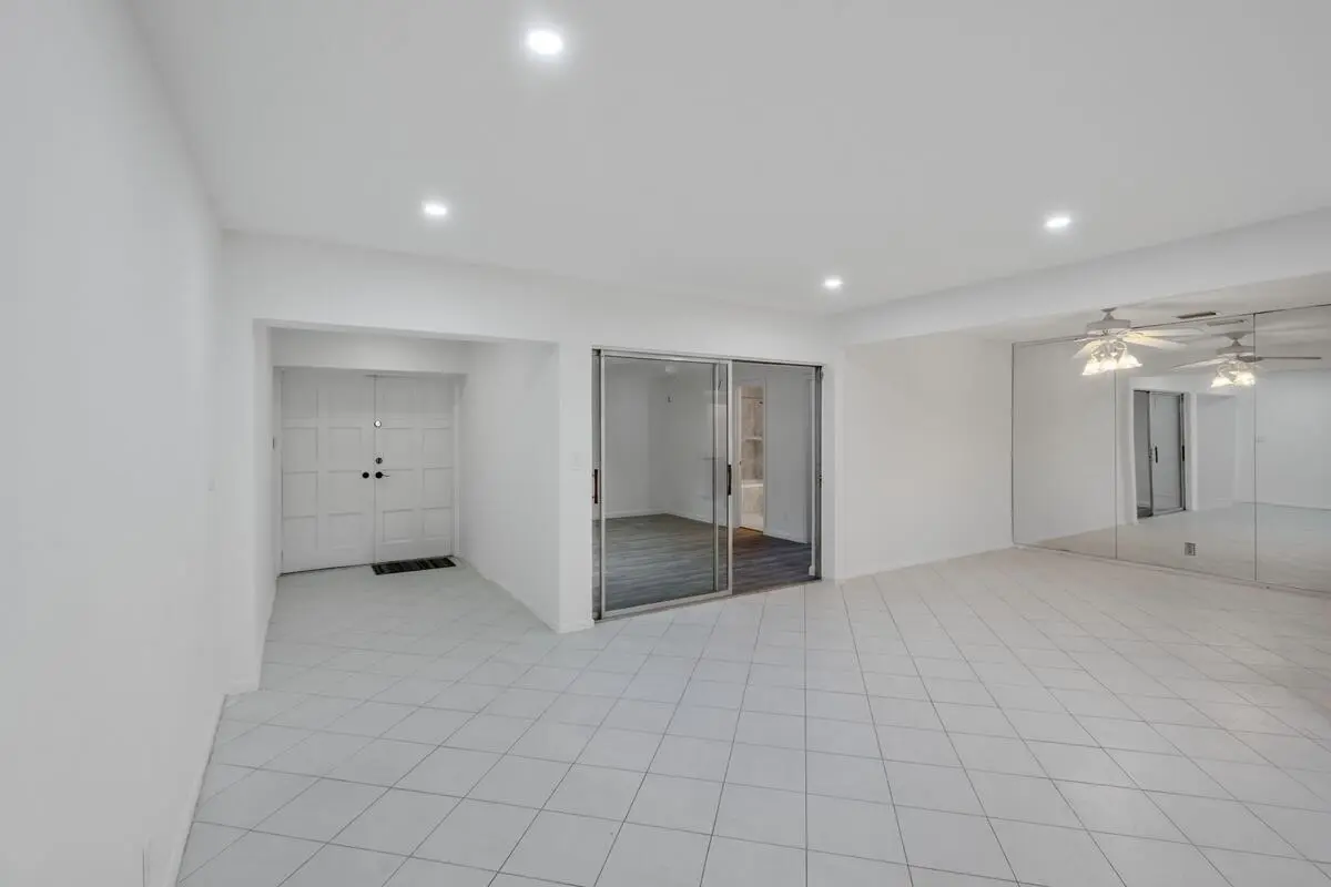 1200x800_100_1781518554167_1781393410774 at 4704 Queen Palm Lane, Tamarac