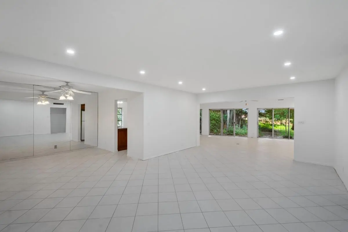1200x800_100_1781518554727_1781393421461 at 4704 Queen Palm Lane, Tamarac
