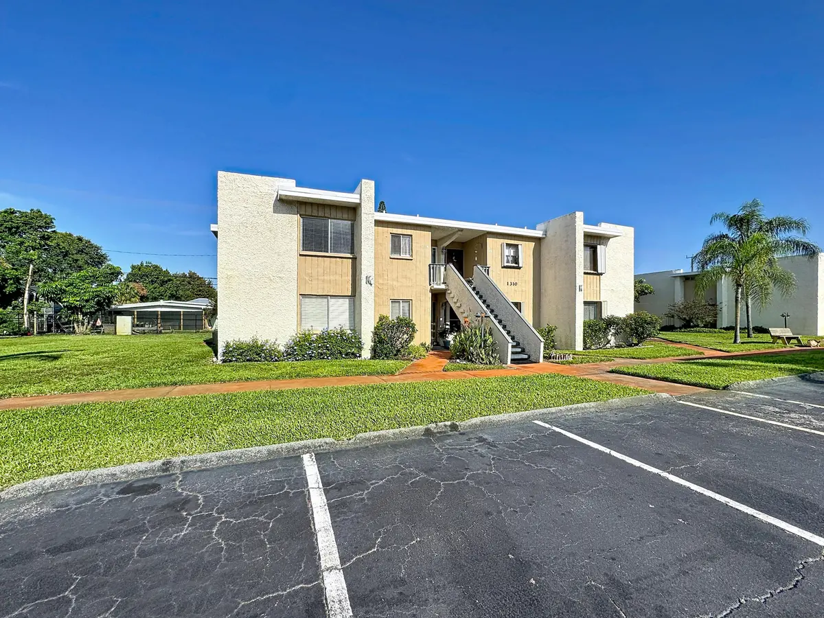 1310 NE 14th Court #K17-8 at 1310 NE 14th Court K17, Jensen Beach