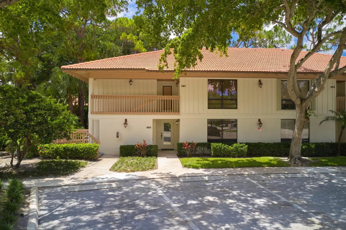 DJI_0309 at 563 Brackenwood Place, Palm Beach Gardens