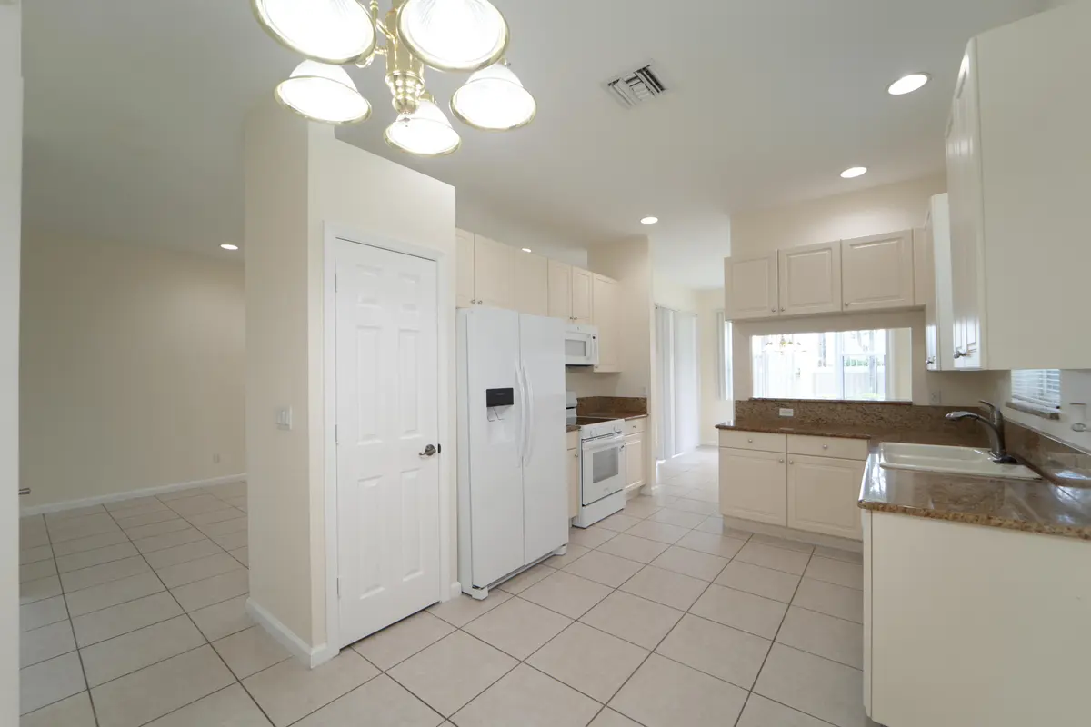 DSC09666 at 2202 SW Cape Cod Drive, Port St. Lucie