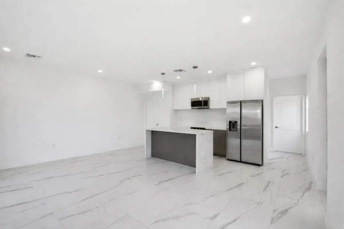 40-print-revkitchen at 1548 NW 1st Avenue, Pompano Beach