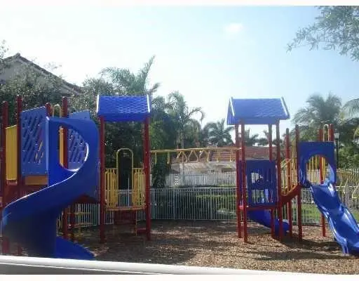Photo 3 at 3936 San Simeon Lane 3936, Weston