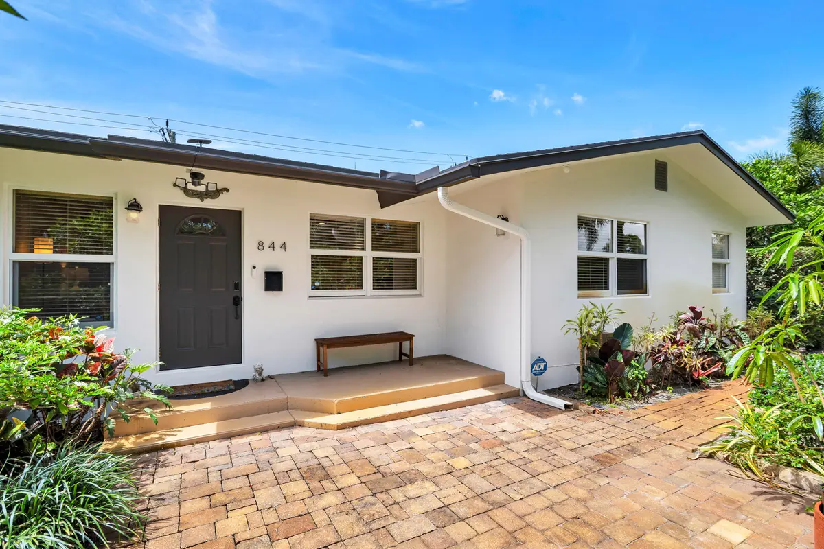 Front at 844 Avon Road, West Palm Beach