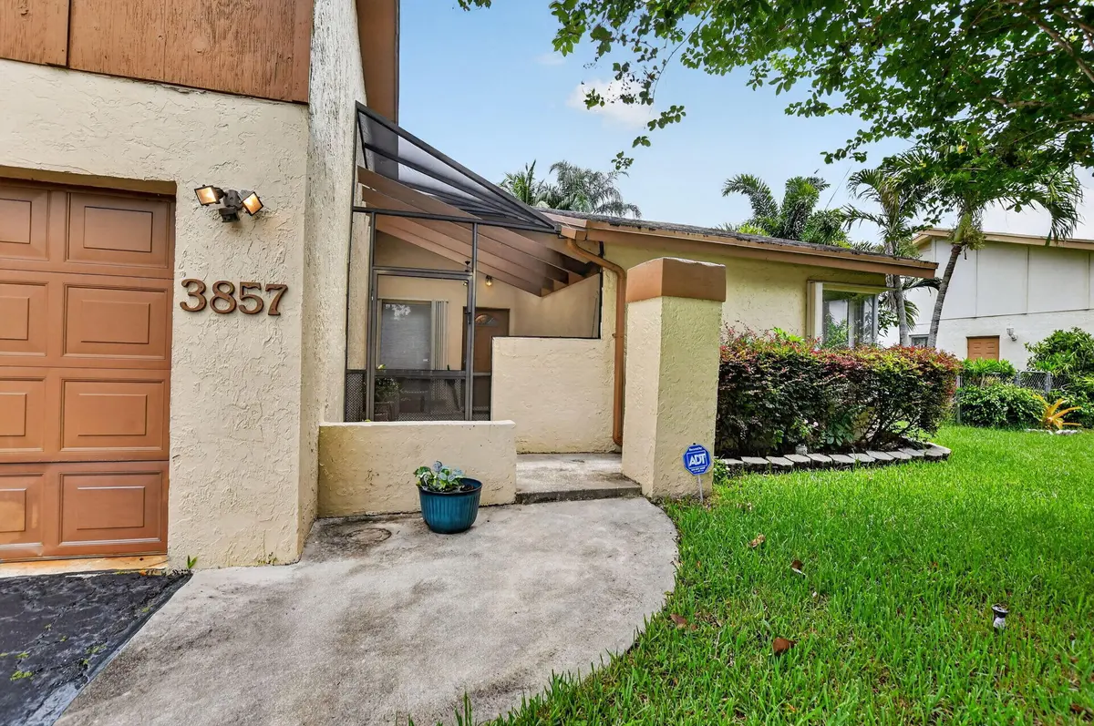 4-web-or-mls-DSC_4967 at 3857 NW 1st Place, Deerfield Beach