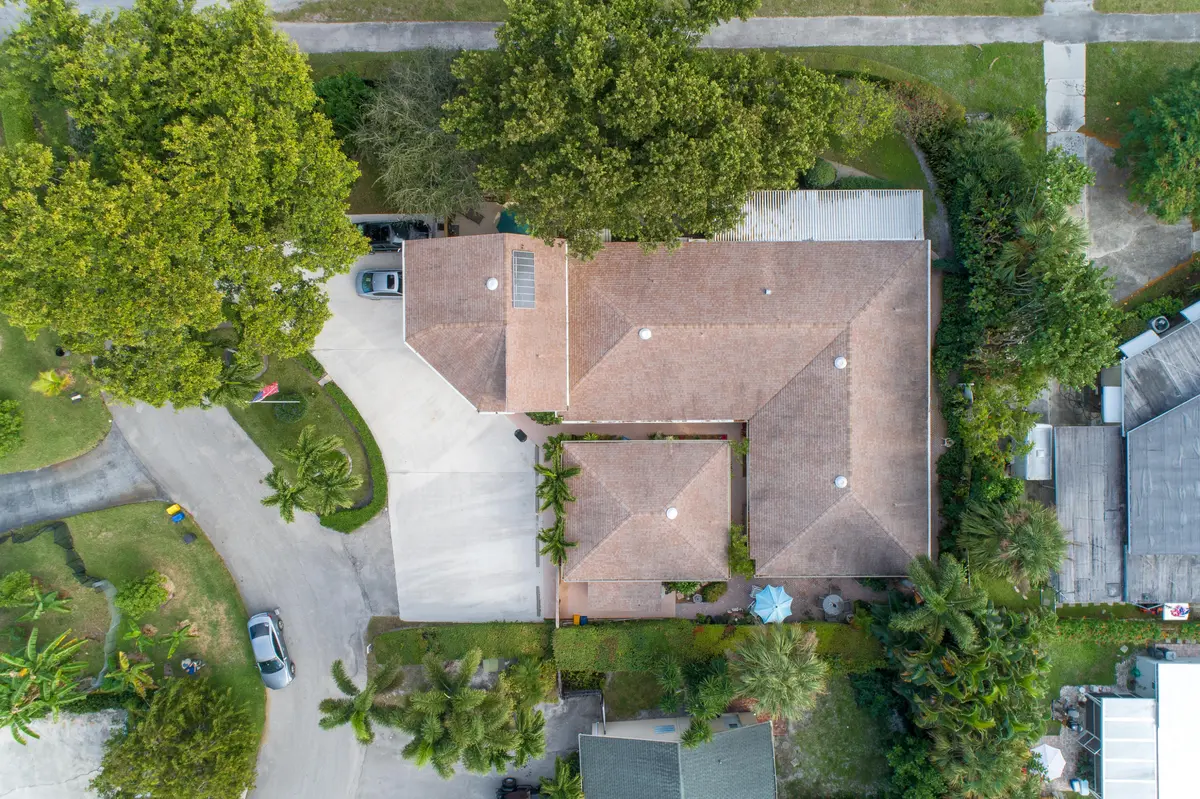 OVERVIEW at 2016 Joy-rene Lane, North Palm Beach