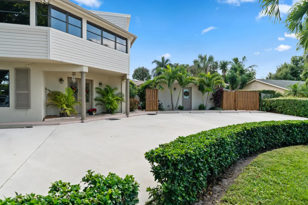 PARKING at 2016 Joy-rene Lane, North Palm Beach