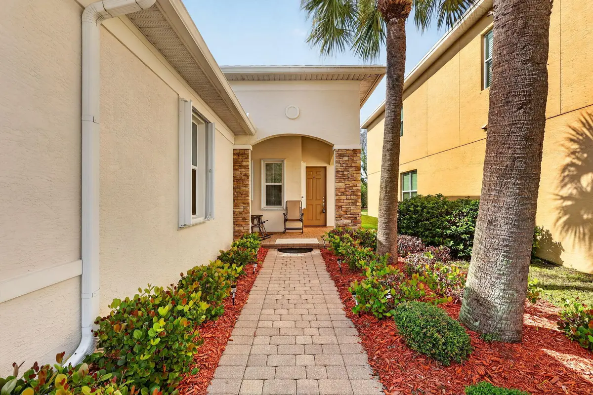 3-web-or-mls-7R7A8680 at 2415 NW Padova Street, Port St. Lucie