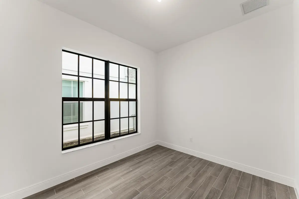 US_SEF_LIVINGSTONE_LOT 217_FLEX ROOM at 870 SW Newfield Avenue, Palm City