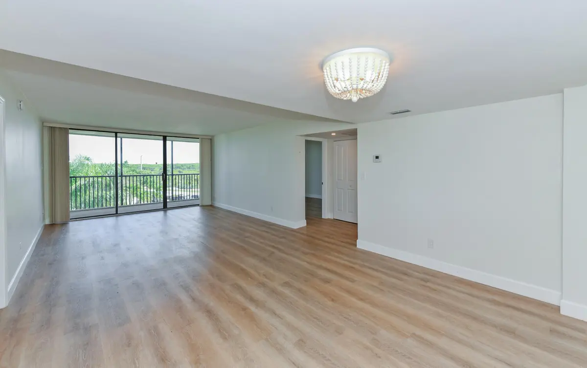 Living Room at 1605 S Us Highway 1 M1-403, Jupiter