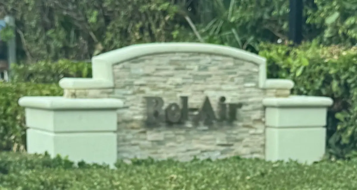Gate opens on demand at 2020 Coral Reef Drive N/a, Lauderdale-By-The-Sea
