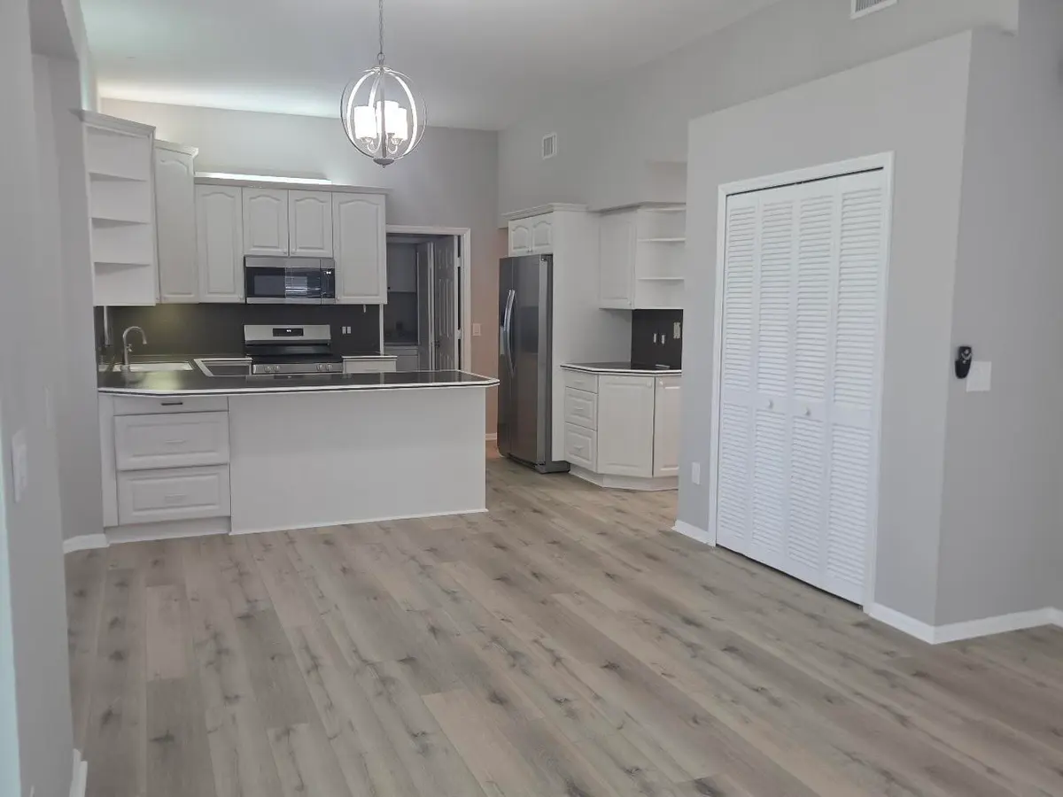 19froom at 18756 Cape Sable Drive, Boca Raton
