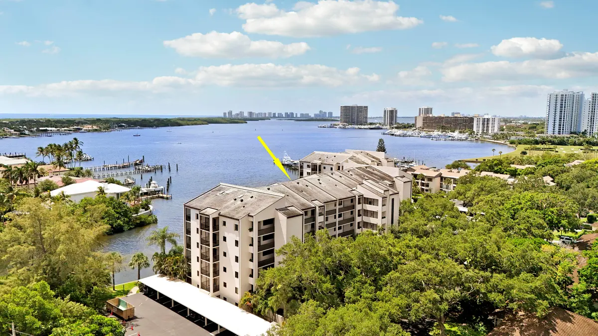 4th Floor/Yellow Arrow at 11370 Twelve Oaks Way 416, North Palm Beach