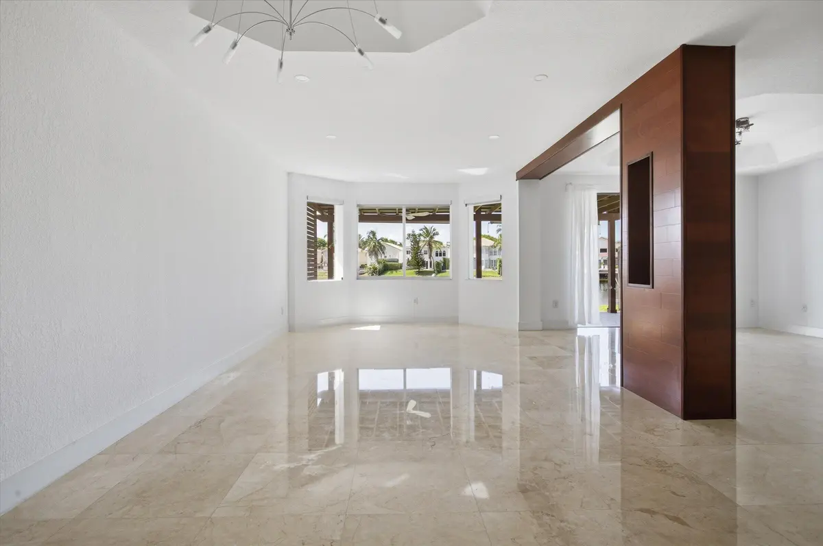 22-photo-23 at 11180 NW 73rd Street, Doral