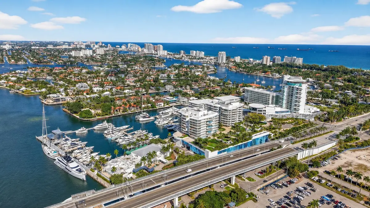 p1 at 1940 Harbourview Drive, Fort Lauderdale