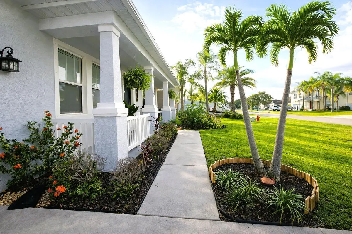 03_beyc6a0afdde13cdc at 5915 NW Brianna Court, Port St. Lucie