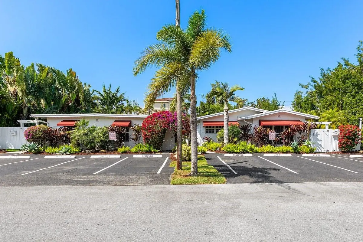 Photo 3 at 615 & 617 NE 9th Avenue, Fort Lauderdale