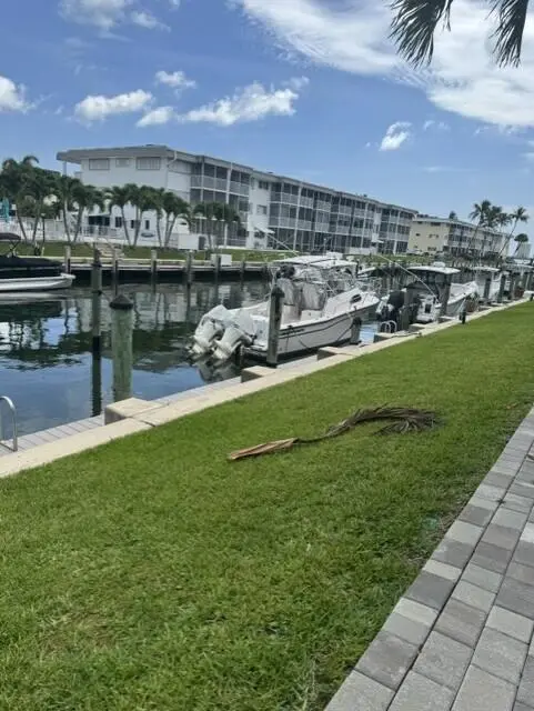 498fe3f6-4495-488b-abe7-4604d27f3bd1 at 121 Wettaw Lane 115, North Palm Beach
