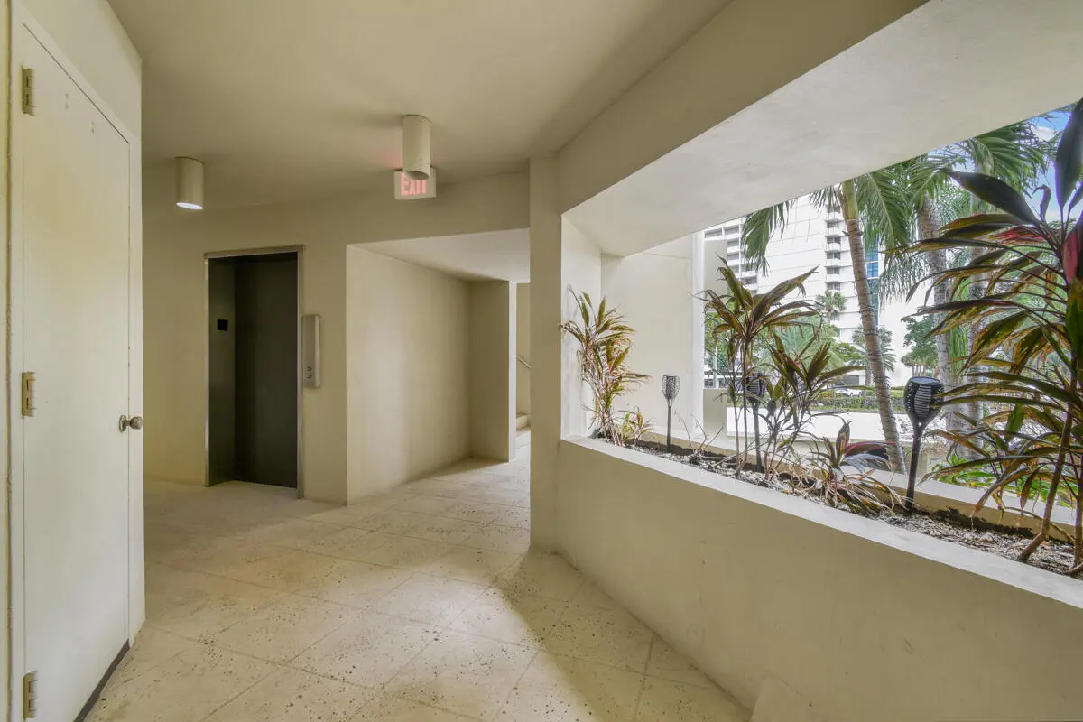 Entry walk-up to elevator at 1117 Marine Way K2l, North Palm Beach