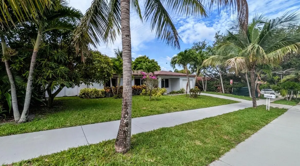 Exterior Front at 1719 15th Avenue, Lake Worth Beach