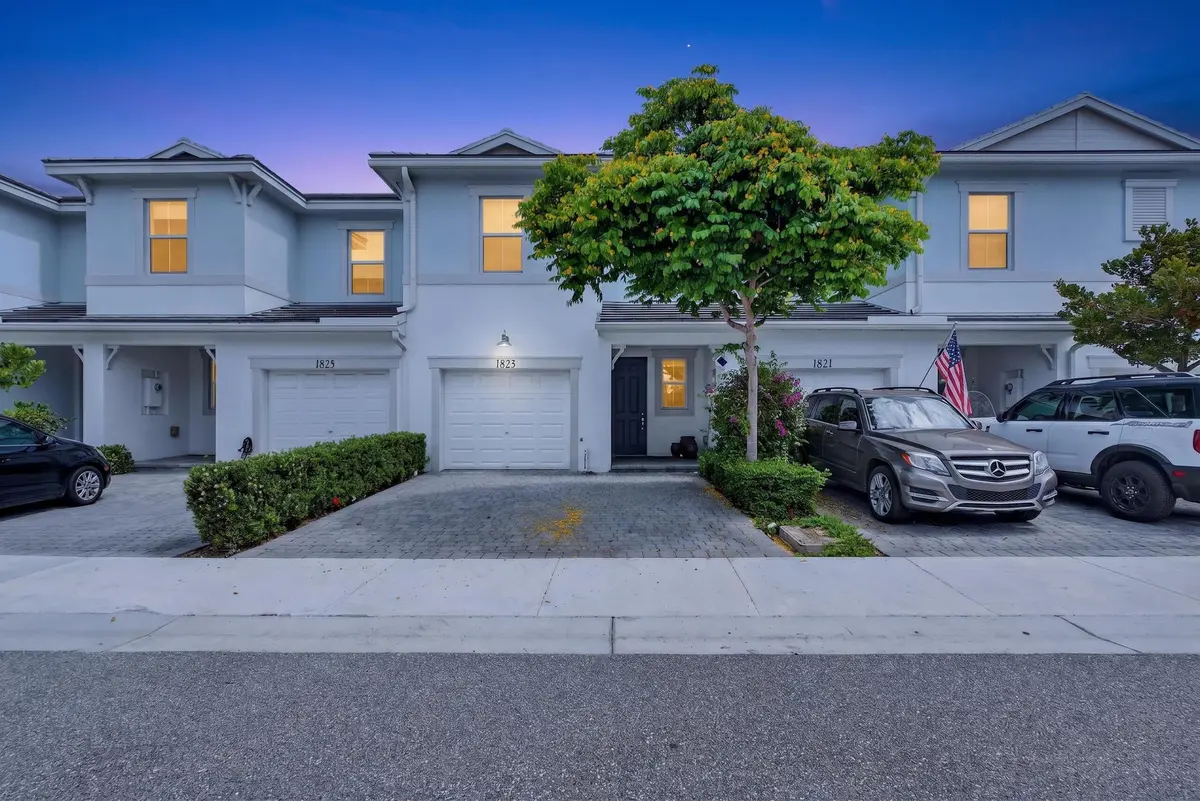 Evening View at 1823 Sandpiper Pointe Place, Deerfield Beach