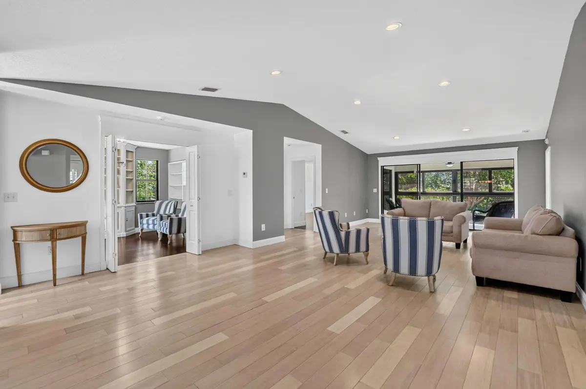 living room at 6675 Montego Bay Boulevard B, Boca Raton