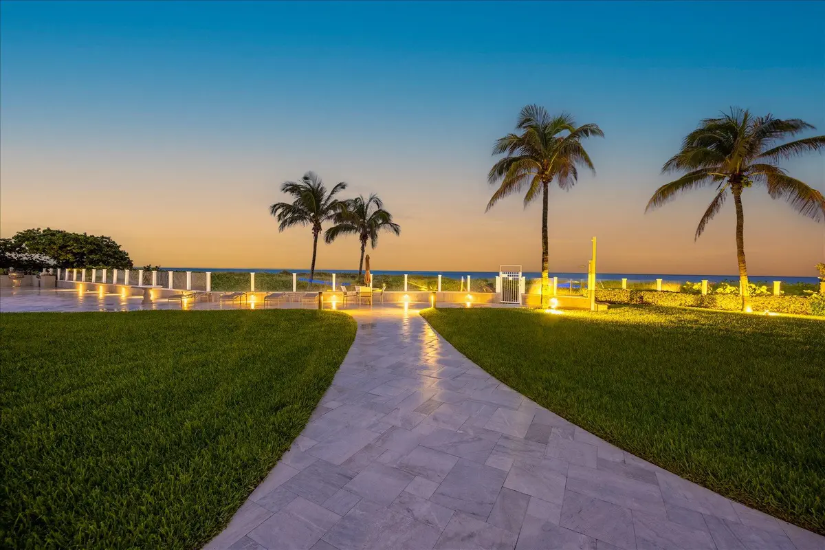 Grounds at 1213 S Ocean Boulevard 2-e, Delray Beach