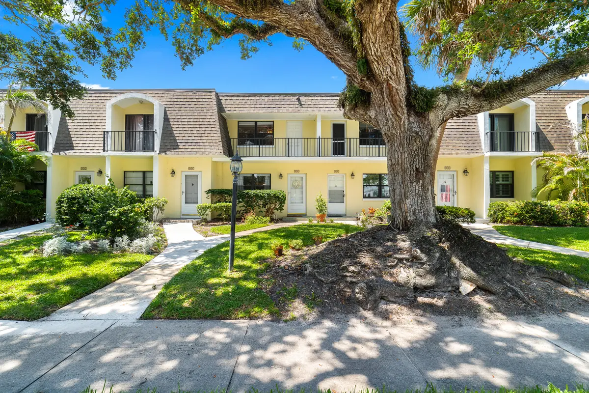 DSC05933 at 839 Camelia Lane 8, Vero Beach