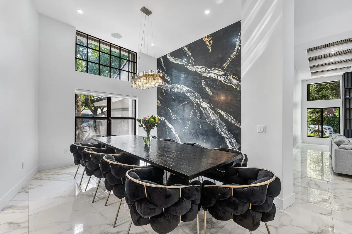 010-7210 at 7210 W Cypresshead Drive, Parkland