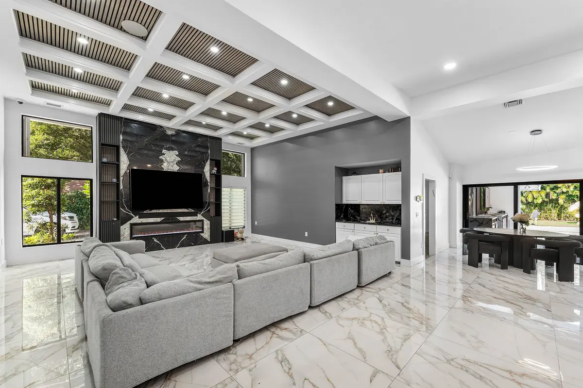 012-7210 at 7210 W Cypresshead Drive, Parkland