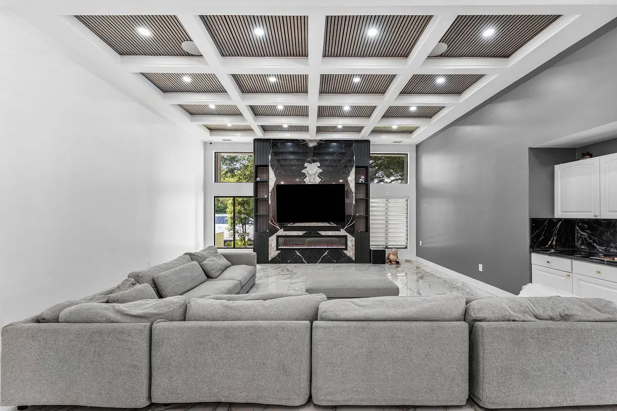 013-7210 at 7210 W Cypresshead Drive, Parkland