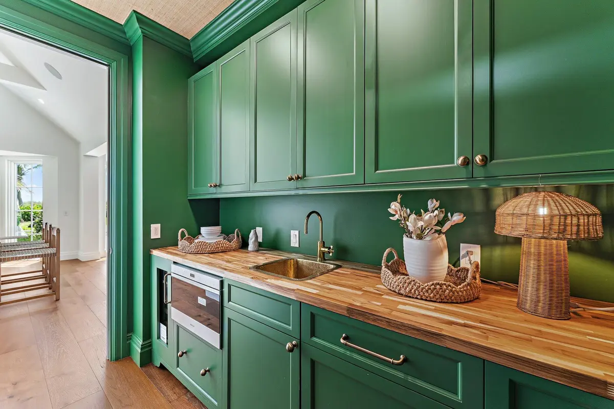 Pantry at 43 N Beach Road, Hobe Sound