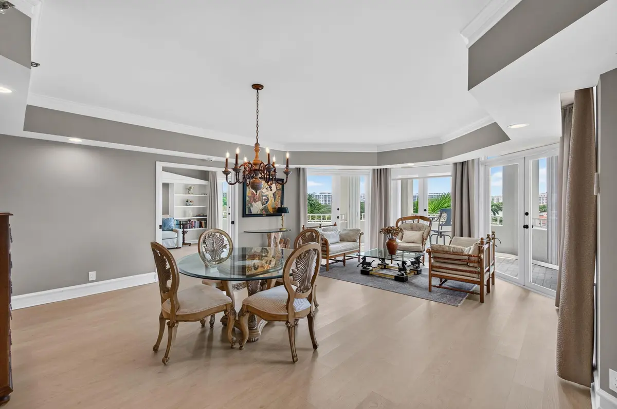 Dining Area at 300 SE 5th Avenue 6160, Boca Raton