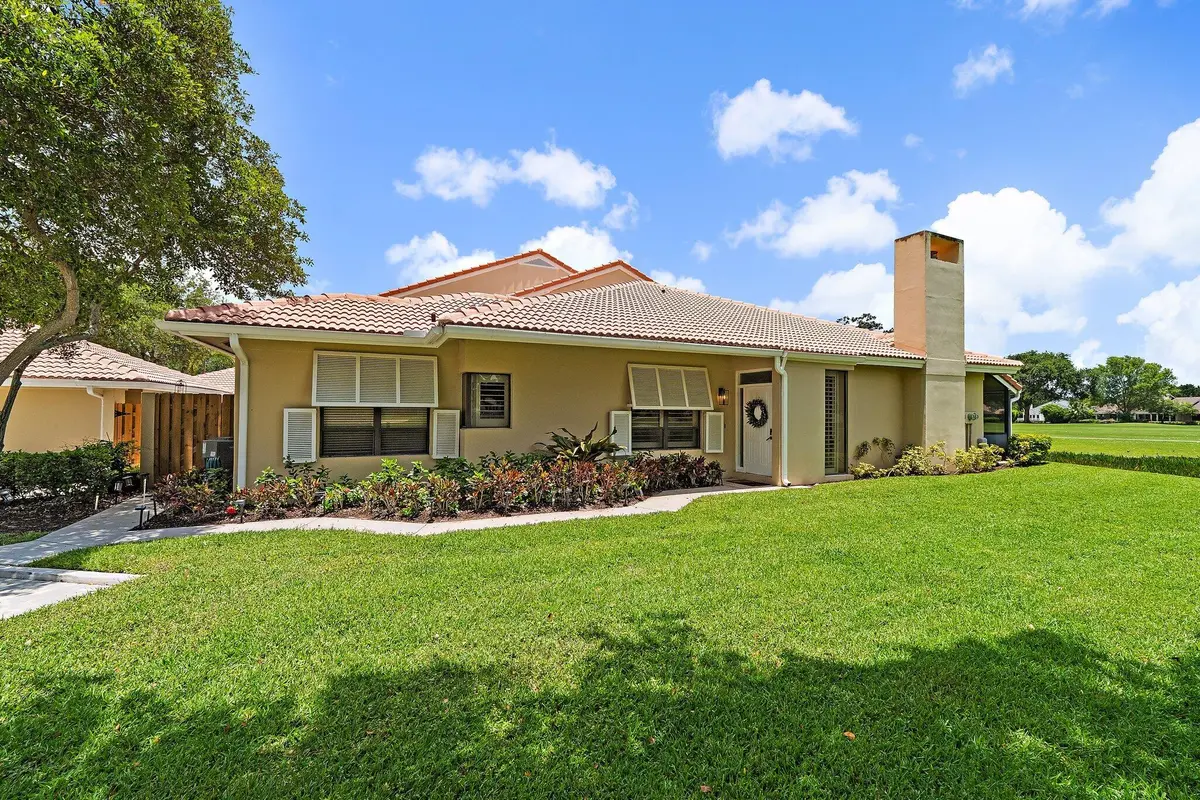 005-261OldMeadowWay-PalmBeachGardens-SMA at 261 Old Meadow Way Way, Palm Beach Gardens