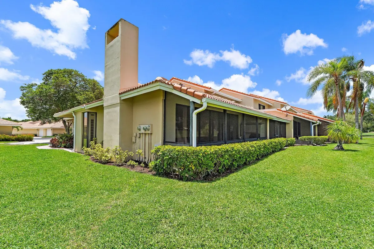 008-261OldMeadowWay-PalmBeachGardens-SMA at 261 Old Meadow Way Way, Palm Beach Gardens