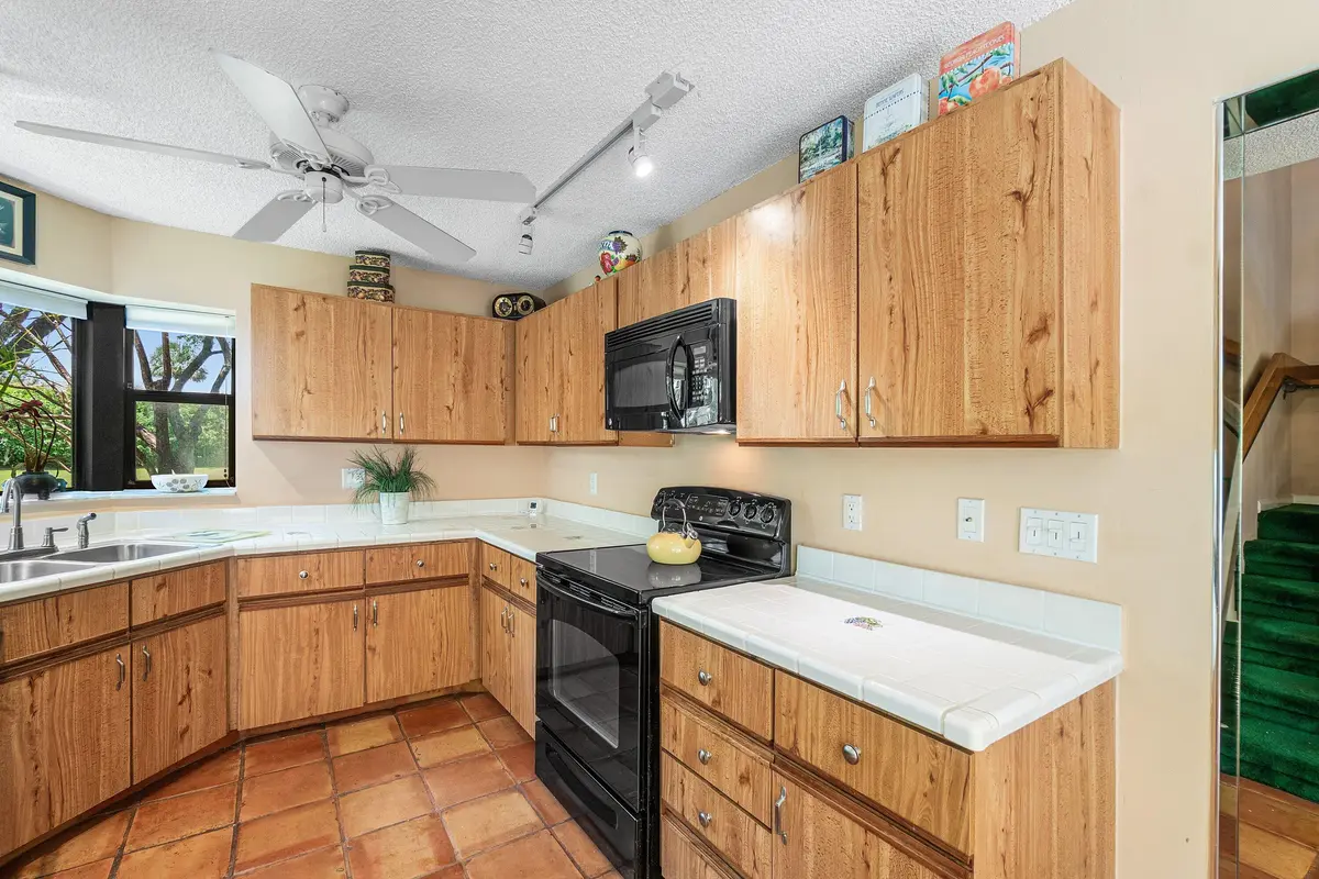 Newer Aplliances at 5355 10th Fairway Drive 1, Delray Beach