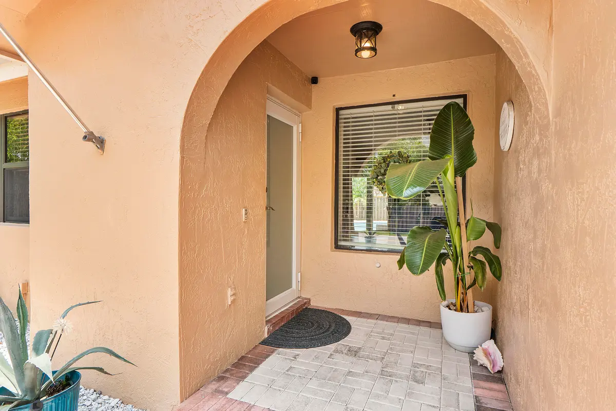 15681 Dover Ct_058 at 15681 Dover Court, Davie