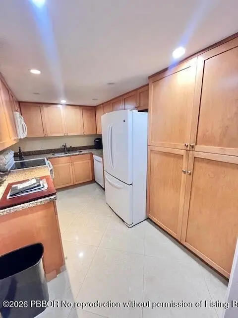 Kitchen at 2773 S Ocean Boulevard 414, Palm Beach