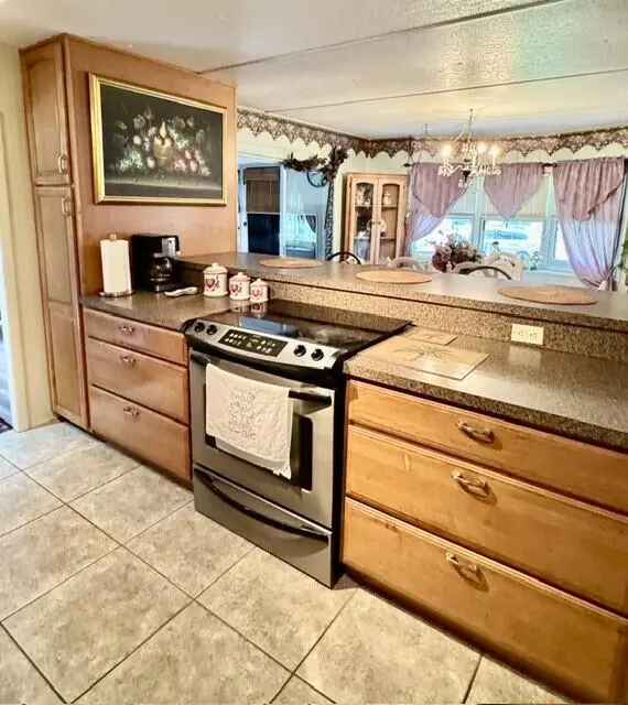 Kitchen at 31 Grande Vista Way, Port St. Lucie