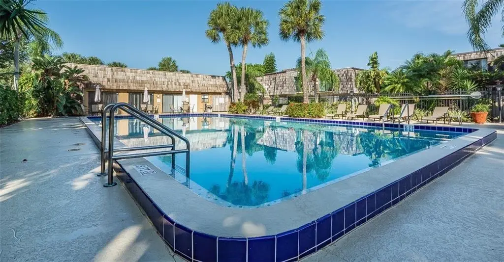 340 S Waverly Place 8b, Vero Beach, FL – photo 3