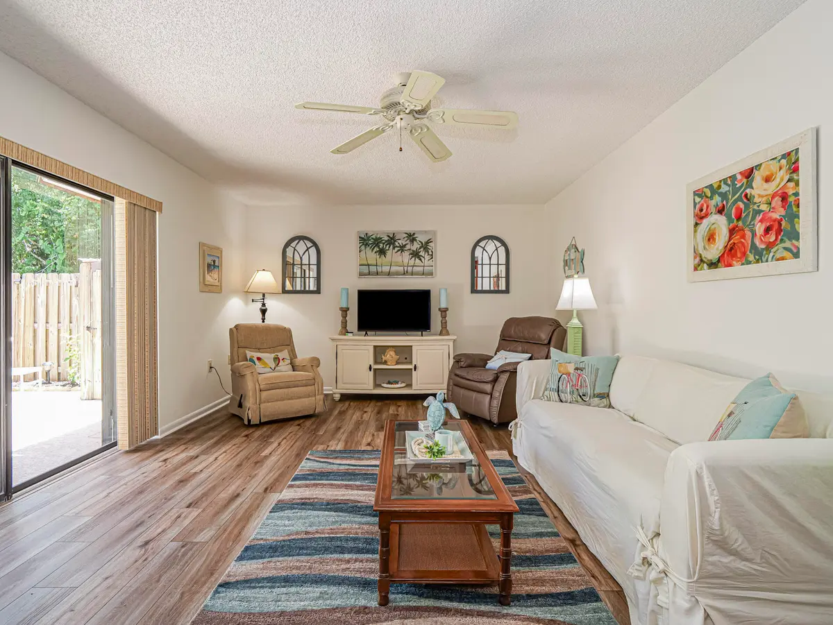 340 S Waverly Place 8b, Vero Beach, FL – photo 6