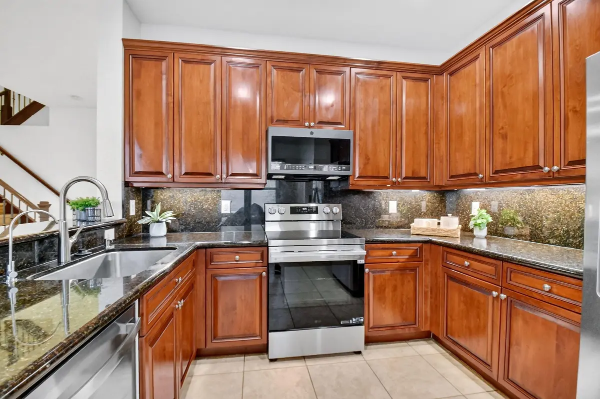 7662 SPATTERDOCK DR. at 7662 Spatterdock Drive, Boynton Beach
