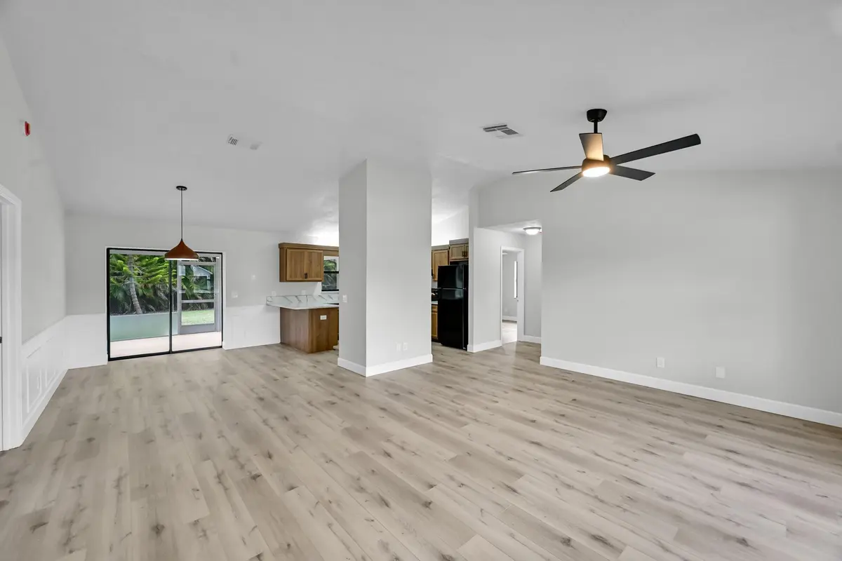 Living at 3520 SE Hyde Circle, Port St. Lucie